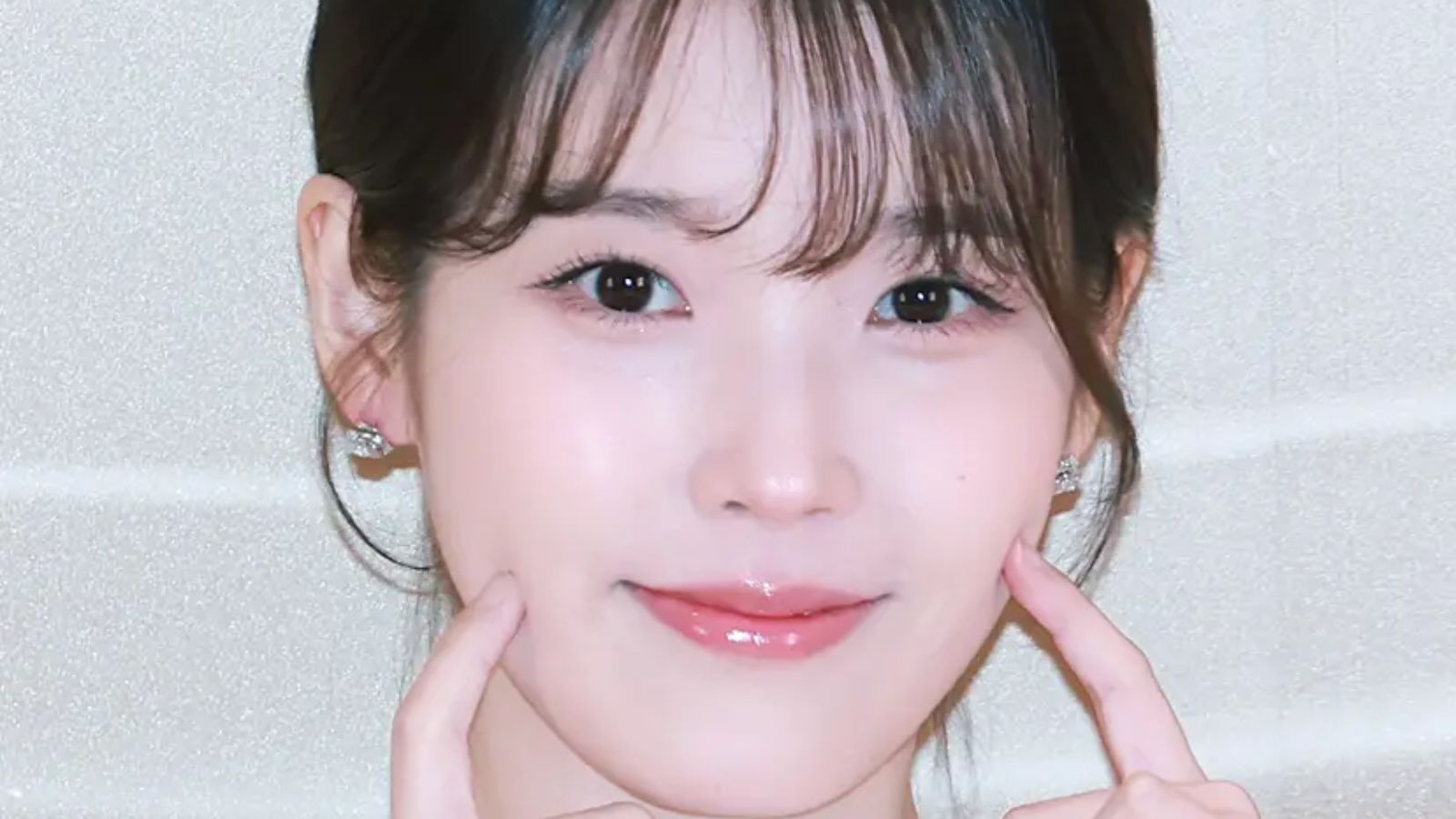 ELLE Korea Previews IU And Byeon Woo Seok's Photoshoot on April Fool’s Post