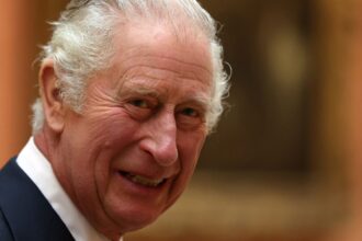 Jeffrey Epstein’s victims demand a meeting with King Charles III in Washington