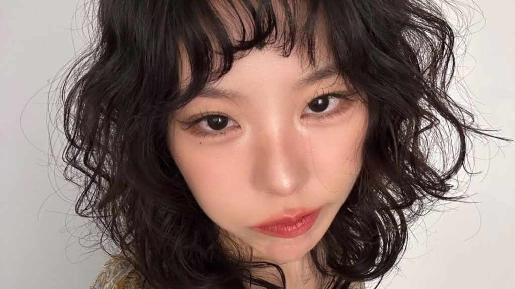 MAMAMOO's Wheein releases new teaser photos for “adagio”