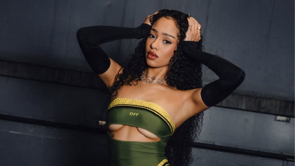 Manon breaks her silence after hinting at her departure from KATSEYE