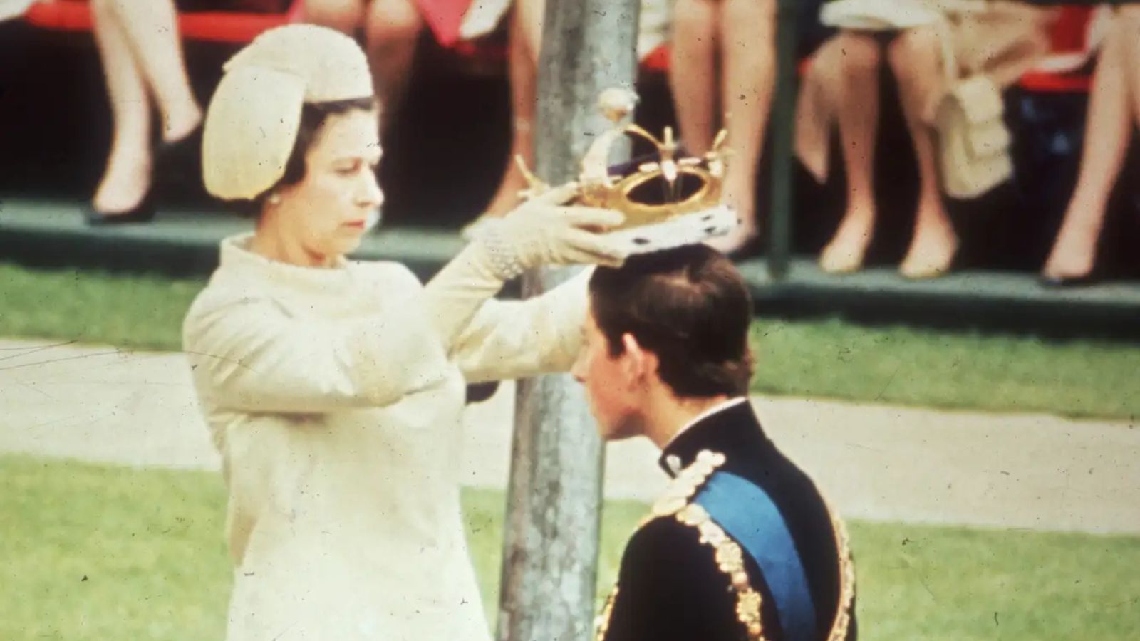 The Queen wanted to take a one week break 