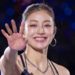 TWICE's Jihyo burst into tears on stage, sparking concern on social networks