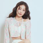 TWICE's Jihyo had the sweetest reaction after accidentally hitting some fans