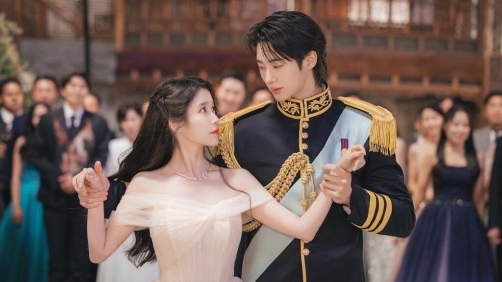 The kissing scenes between IU and Byeon Woo Seok in 'Perfect Crown' boost its viewership