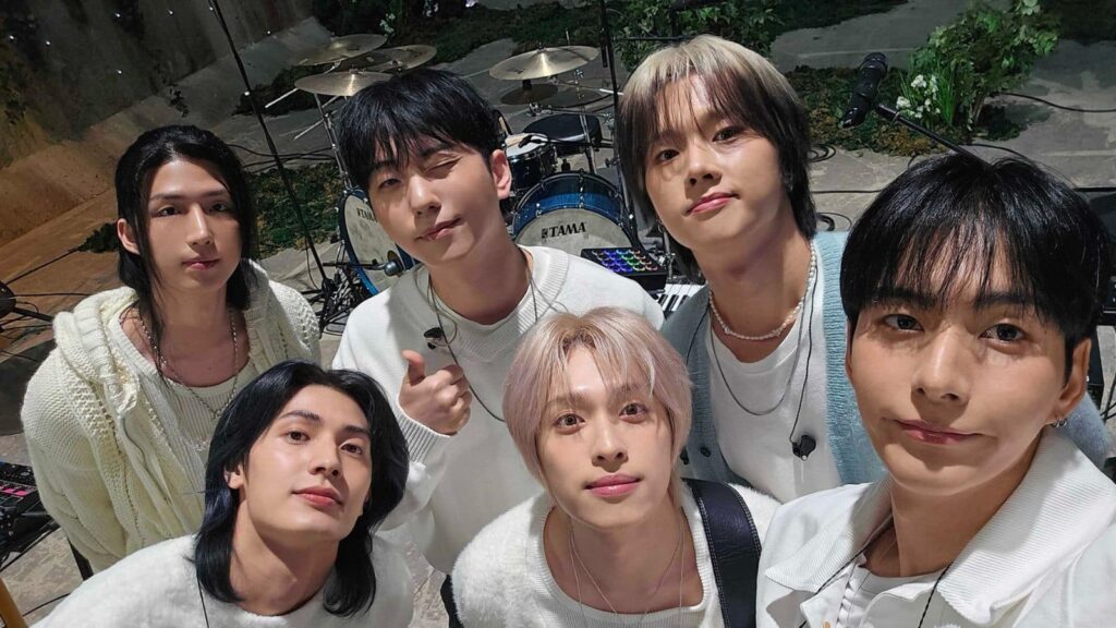 Xdinary Heroes sets personal first-day sales with “DEAD AND”