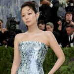 BLACKPINK’s Jennie stuns with 1990s-inspired thin eyebrows at the 2026 Met Gala