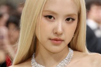 BLACKPINK’s Rosé’s “APT” becomes the 5th fastest music video ever to reach 2.5 billion views on YouTube