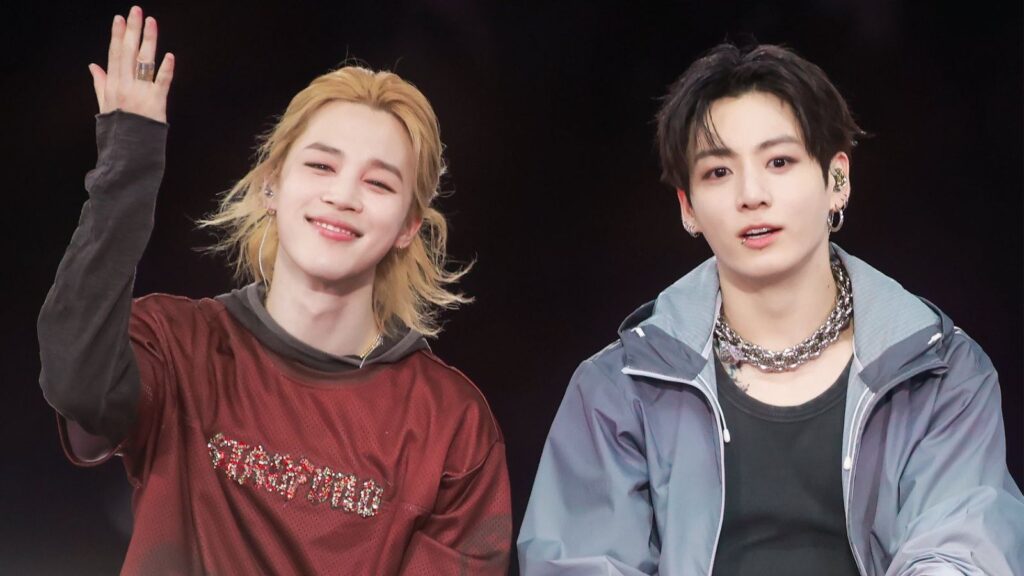 BTS: Jungkook and Jimin try to undress each other on stage BTS Jungkook and Jimin try to undress each other on stage