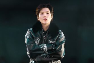 BTS' Suga sparks concern over the state of his injured shoulder in a recent appearance