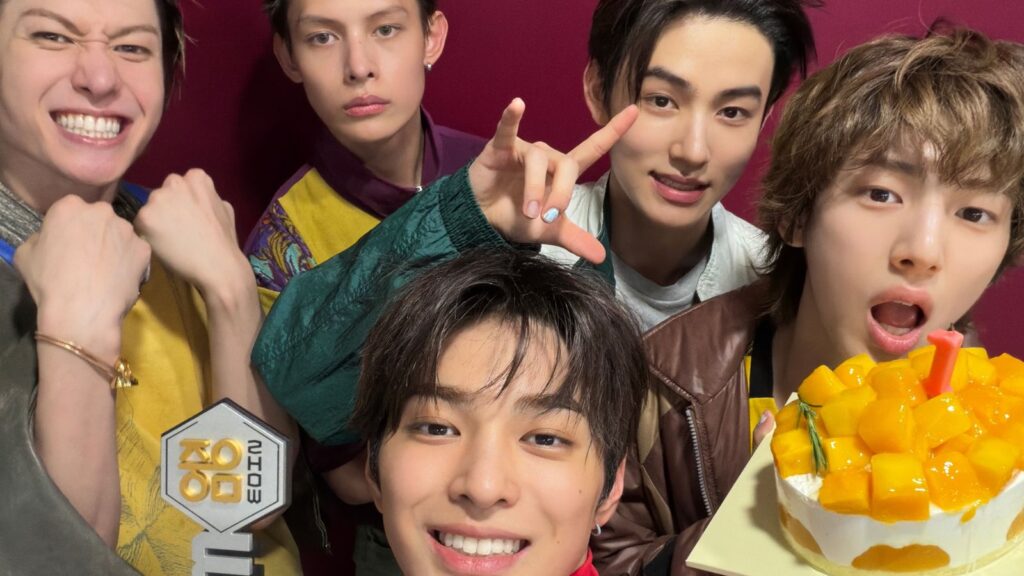CORTIS earns an amazing sixth win on Music Core for “REDRED”