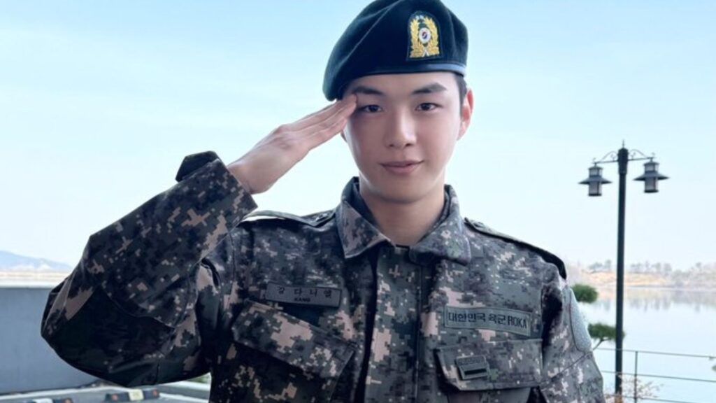 Kang Daniel shares an update amid military service