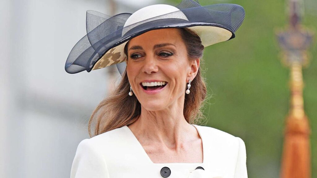 Kate Middleton's Mother's Day post receives criticism Kate Middleton's Mother's Day post receives criticism