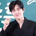 Kim Seon Ho donates $36,000 USD for elderly welfare on his birthday