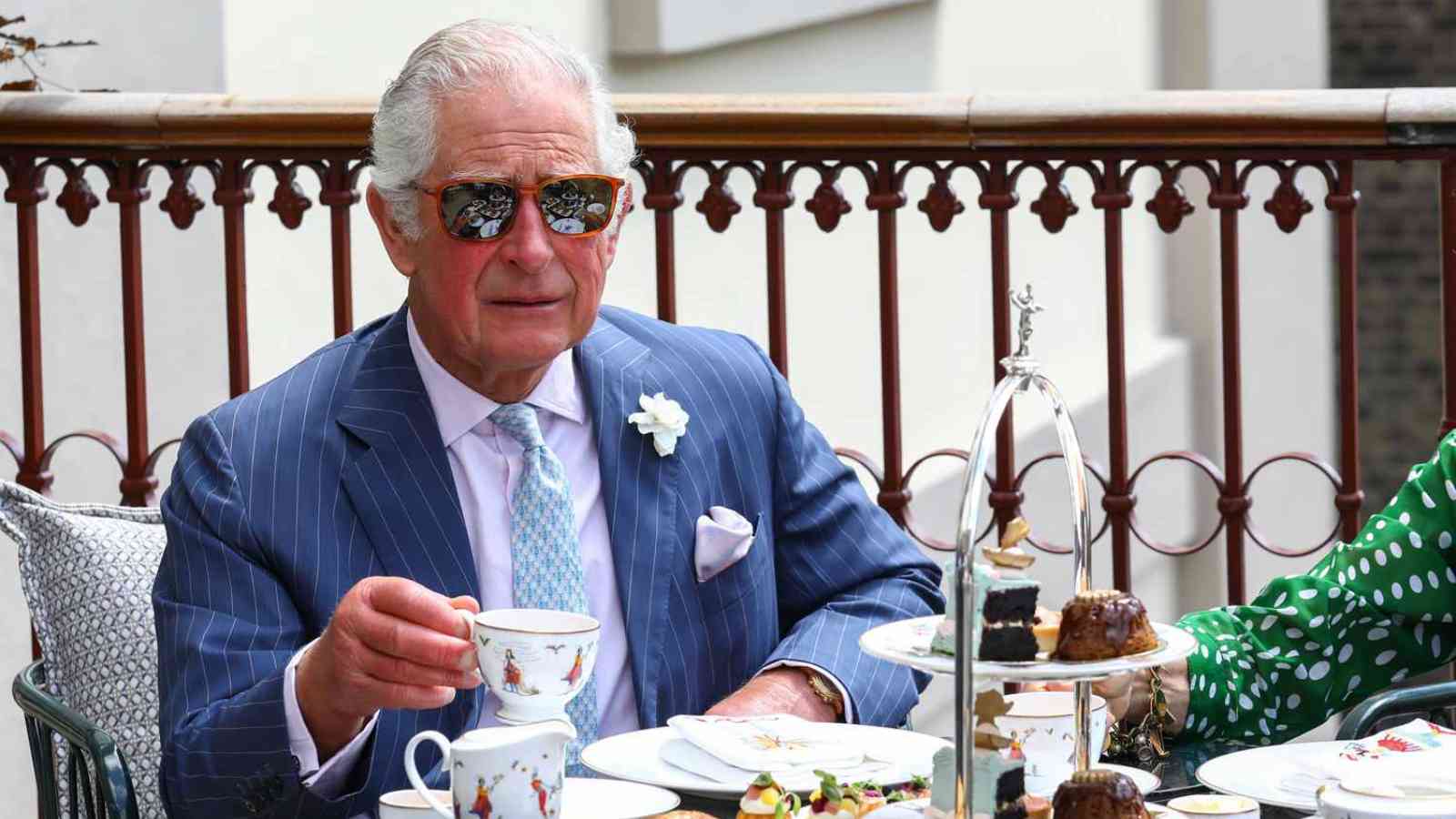 King Charles follows strict dining rules during royal meals King Charles follows strict dining rules during royal meals