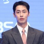 Lee Jae Wook announces he will enlist in the army this May