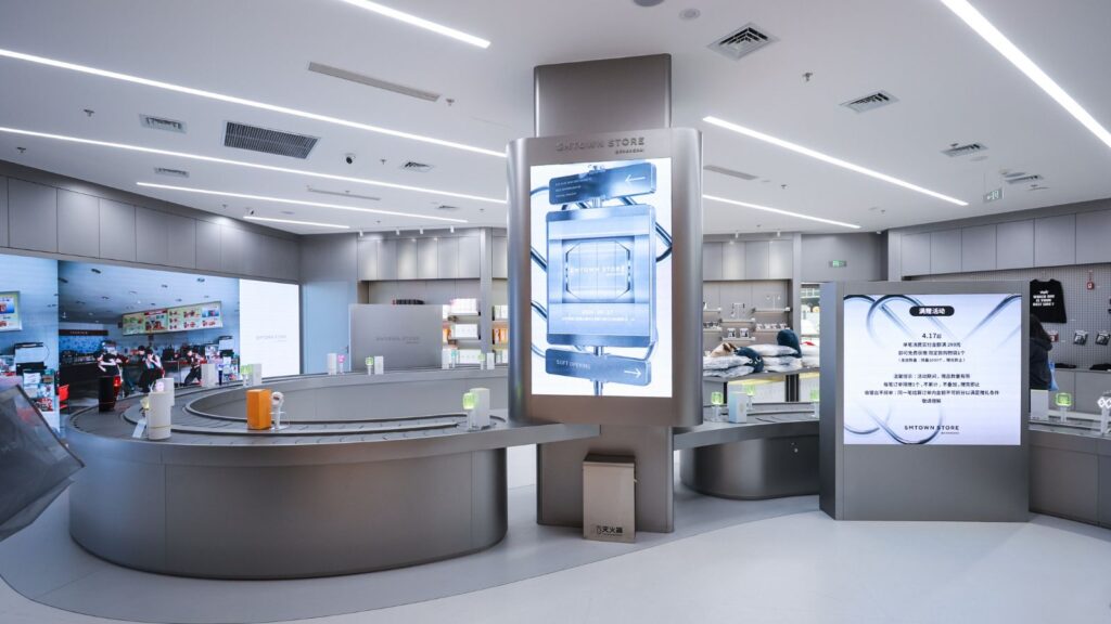SM Entertainment just opened Its first SM TOWN Store in China and It's already a big deal