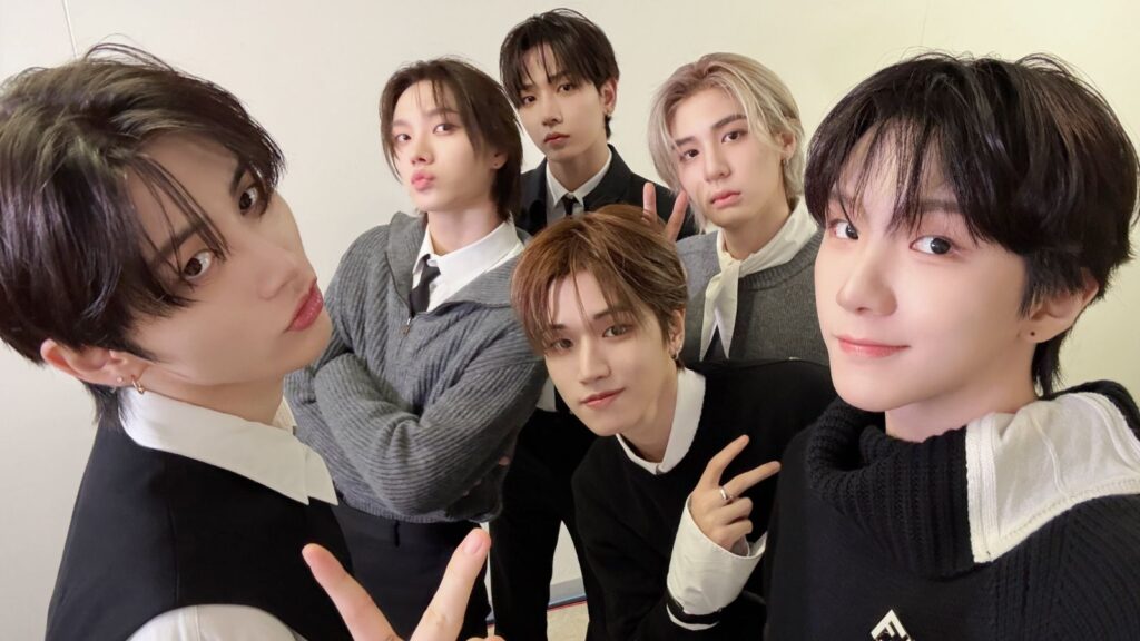 BOYNEXTDOOR officially released their first full album, “HOME.” BOYNEXTDOOR officially release their first full album, “HOME.”