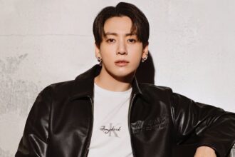 BTS' Jungkook challenges fans to a nighttime race for a selfie