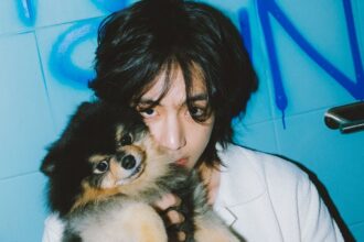 BTS' V's heartwarming reaction to finding a Yeontan plushie in the audience