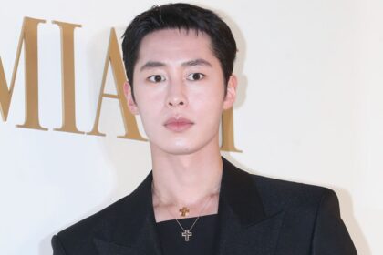 Lee Jae Wook debuts as a singer with 'SHADOW' during military service