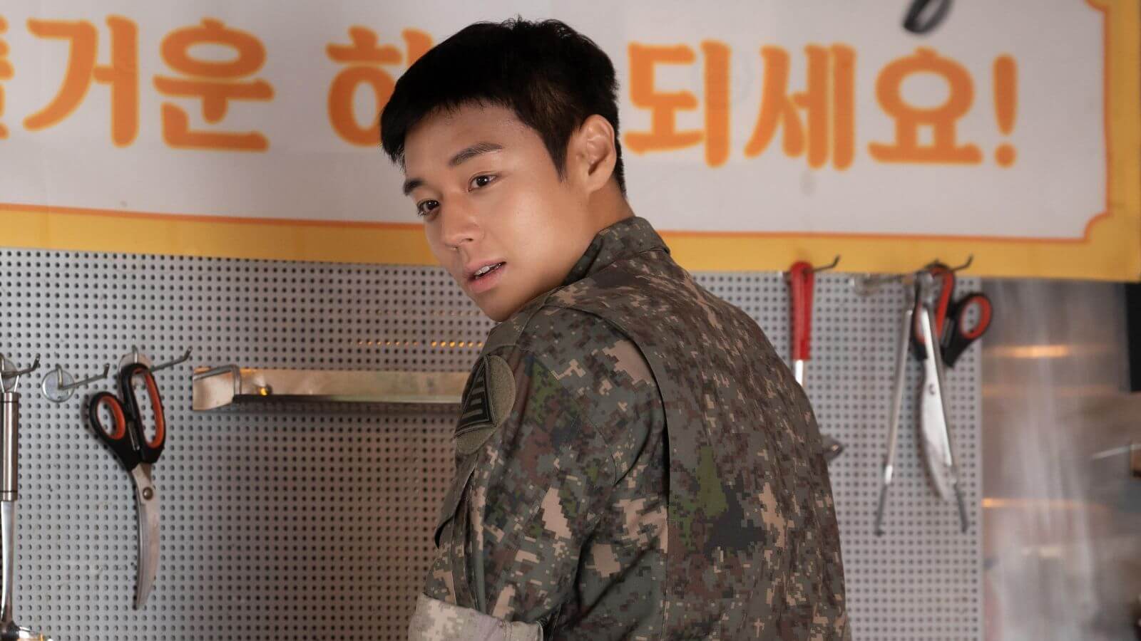 Park Ji Hoon shares his military enlistment plans for next year, 2027