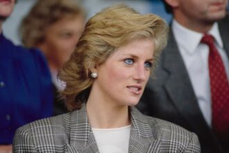 Princess Diana's unseen and touching letter for a fan will be auctioned