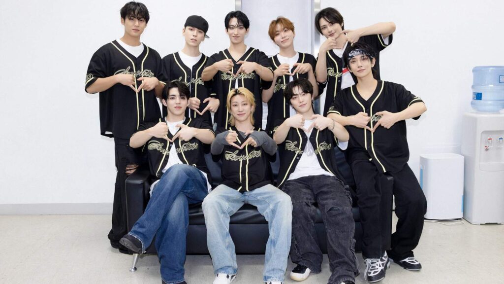 SEVENTEEN celebrates their 11th anniversary as a group with a stadium fan meeting SEVENTEEN celebrates their 11th anniversary as a group with a stadium fan meeting