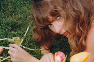 Taylor Swift surpasses the biggest pure sales week for a single in the UK, held by the Beatles