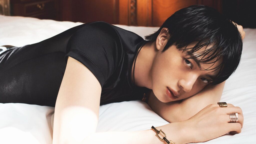 BTS’ Jin sat down with ELLE Korea for an introspective interview BTS’ Jin sat down with ELLE Korea for an introspective interview