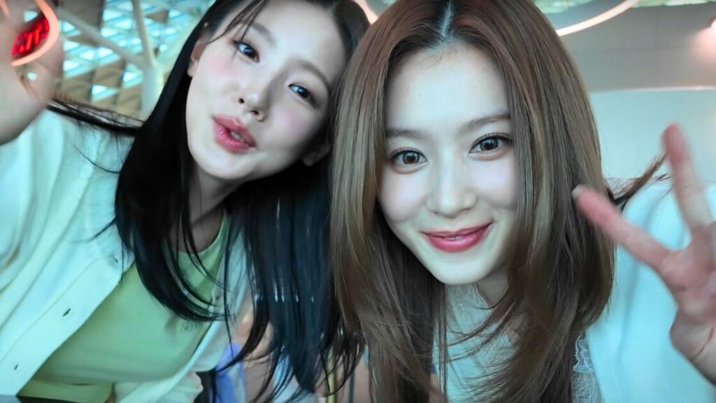 I-dle's Miyeon shocks fans by calling TWICE's Sana her 'girlfriend' I-dle's Miyeon shocks fans by calling TWICE's Sana her 'girlfriend'