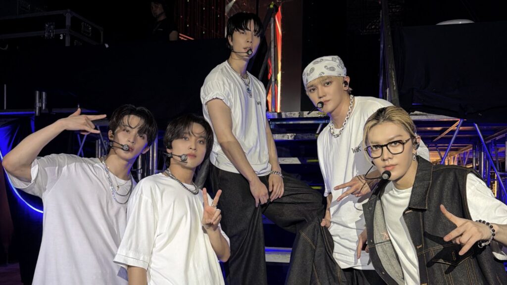 NCT 127celebrates their 10th anniversary NCT 127celebrates their 10th anniversary