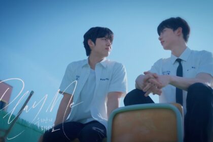 PENTAGON's Hongseok and Park Sunghyun share a kiss in the 'Play Me' trailer