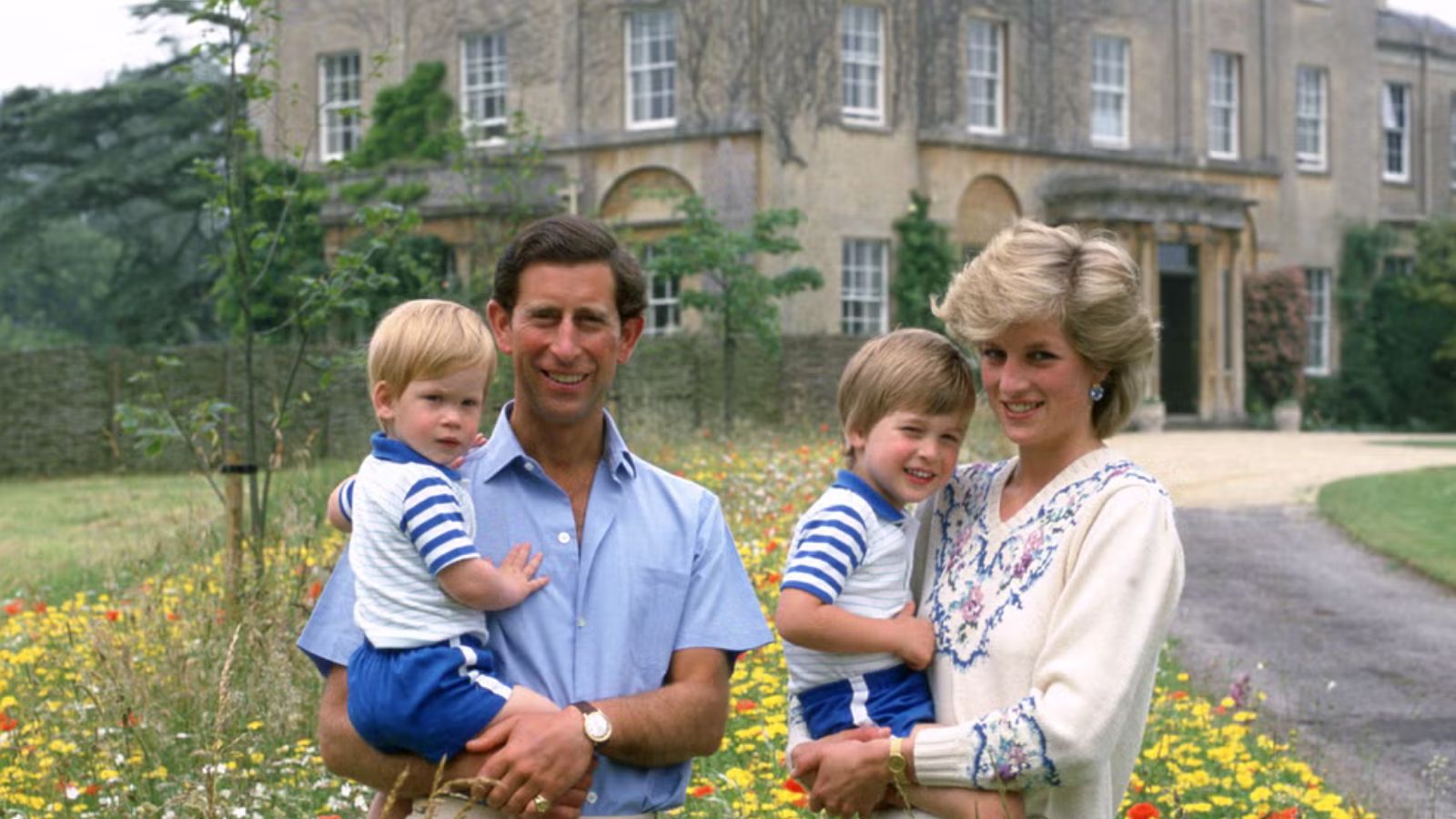 The Princess feel uncomfortable by Queen Camilla Parker