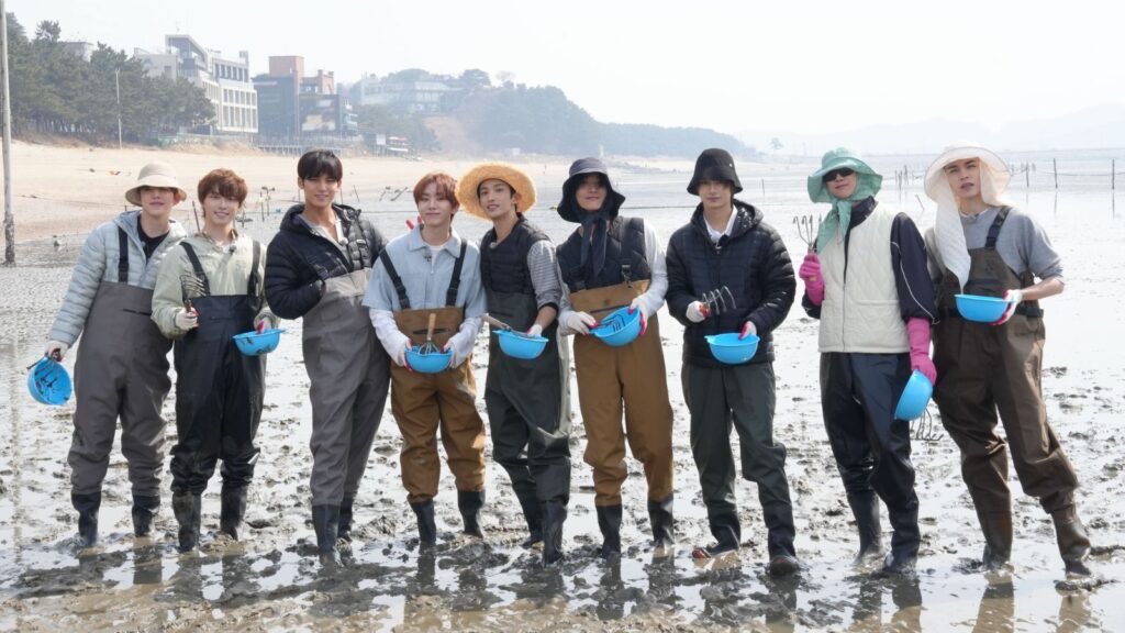 SEVENTEEN renew contract for a second time with all members embarked