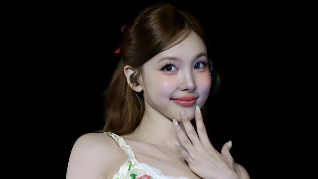 TWICE's Nayeon shares an emotional message after the end of the 'THIS IS FOR' tour TWICE's Nayeon shares an emotional message after the end of the 'THIS IS FOR' tour