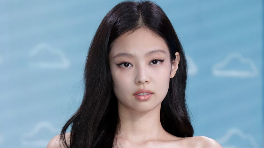 BLACKPINK’s Jennie leads music charts with Less Than a Lover BLACKPINK’s Jennie leads music charts with Less Than a Lover