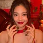BLACKPINK's Jennie releases behind-the-scenes music video photos BLACKPINK's Jennie releases behind-the-scenes music video photos