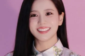 BLACKPINK's Jisoo hints at a comeback with “CLICK” BLACKPINK's Jisoo hints at a comeback with “CLICK”