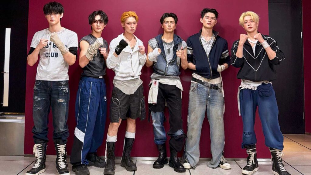 ENHYPEN tops global iTunes charts with “THE SIN : BLISS” and sells 1.7 million copies ENHYPEN tops global iTunes charts with “THE SIN BLISS” and sells 1.7 million copies