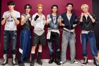 ENHYPEN tops global iTunes charts with “THE SIN : BLISS” and sells 1.7 million copies ENHYPEN tops global iTunes charts with “THE SIN BLISS” and sells 1.7 million copies
