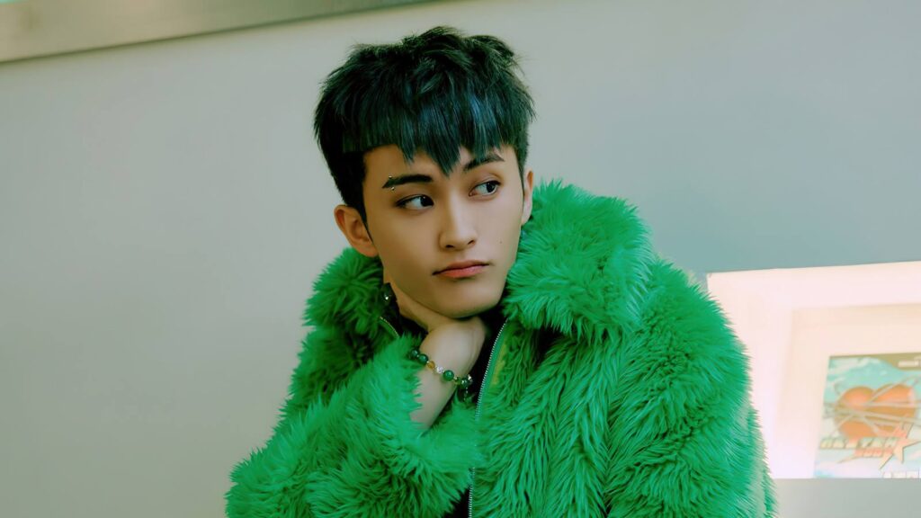 Former NCT member Mark Lee apologizes for wearing a Confederate flag shirt Former NCT member Mark Lee apologizes for wearing a Confederate flag shirt