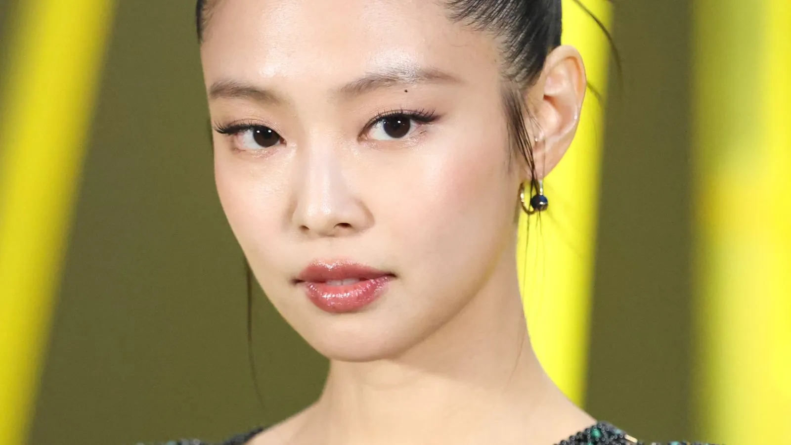BLACKPINK's Jennie confirms comeback date with “Fallen Angel” Jennie confirms comeback date with “Fallen Angel”
