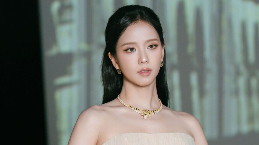 Jisoo apologizes for communication issues over BLACKPINK's 10th anniversary event