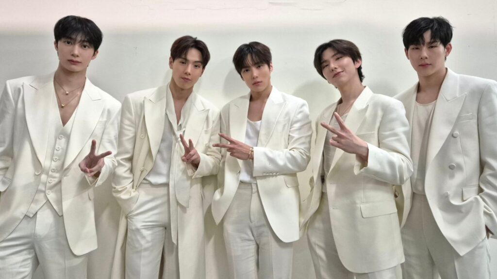 MONSTA X unveils new “The Phase” mood sampler MONSTA X unveils new “The Phase” mood sampler