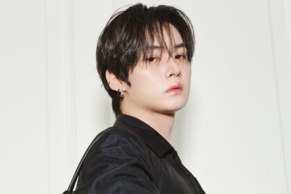 Stray Kids' Lee Know donates $69,000 for Nepal flood victims Stray Kids' Lee Know donates $69,000 for Nepal flood victims