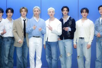 Stray Kids earns another jewel to their crown on Inkigayo for “THIS & THAT” Stray Kids earns another jewel to their crown on Inkigayo for “THIS & THAT”