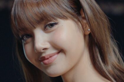 BLACKPINK’s Lisa breaks YouTube records with “SaWaDiKa” so far in 2026 BLACKPINK’s Lisa breaks YouTube records with “SaWaDiKa” so far in 2026