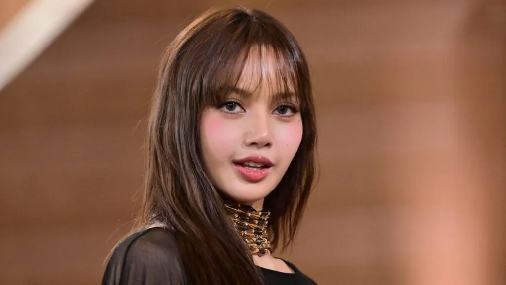 BLACKPINK’s Lisa reflects on the “N-word” controversy discussed in her new documentary BLACKPINK’s Lisa reflects on the “N-word” controversy discussed in her new documentary