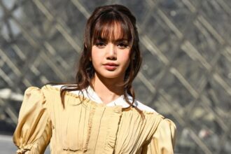 BLACKPINK's Lisa reveals the girl group she is obsessed with