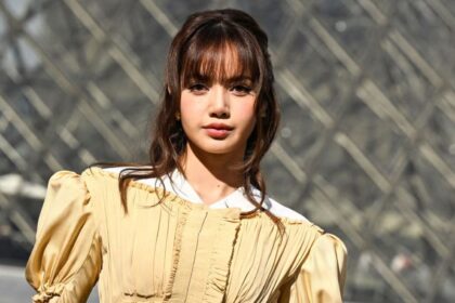 BLACKPINK's Lisa reveals the girl group she is obsessed with